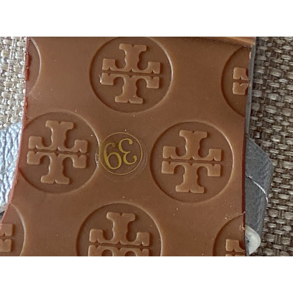 Tory Burch Miller Metallic Silver Logo Thong Sandals - Picture 7 of 9